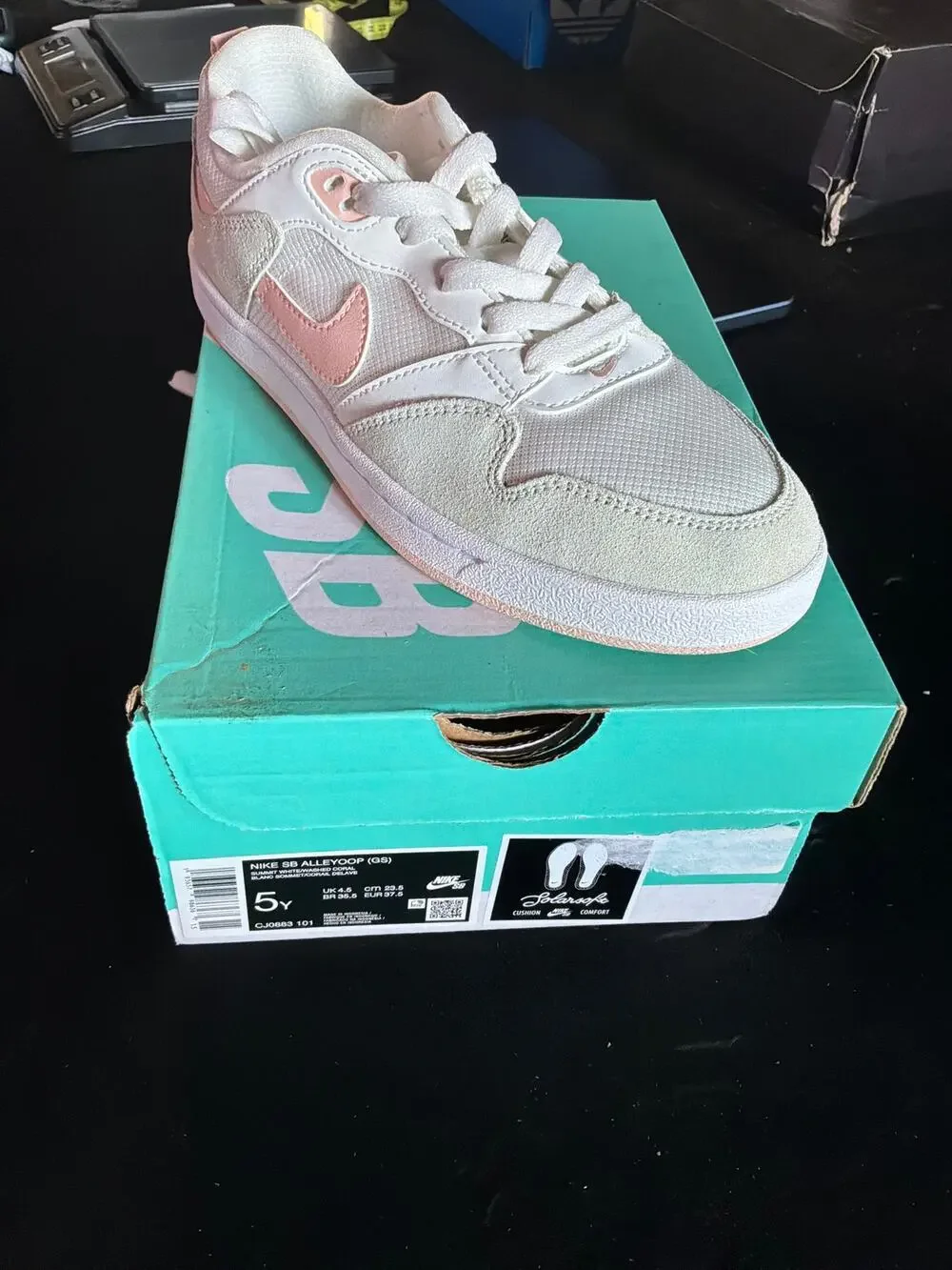 Girls Nike Alleyoop Snakers